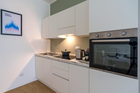 Coffee/tea facilities, Kitchen or kitchenette, pet friendly, stove