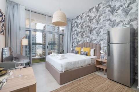 Bed, Kitchen or kitchenette, Photo of the whole room, Bedroom