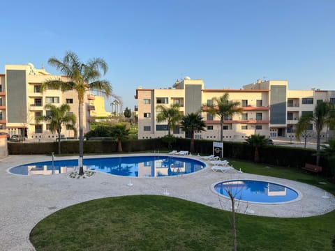 Garden, Swimming pool