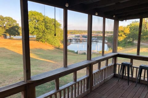 Patio, Day, Natural landscape, View (from property/room), Balcony/Terrace, Lake view