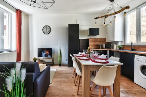 TV and multimedia, Living room, Dining area, minibar, pet friendly, stove, washing machine