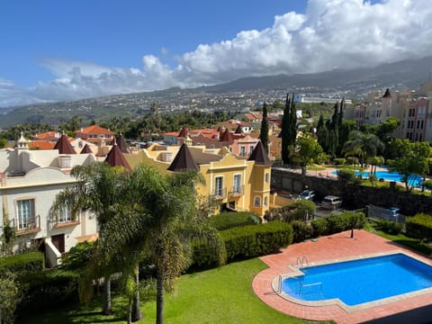 City view, Mountain view, Pool view, Swimming pool