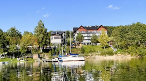 Property building, Natural landscape, Activities, Lake view, River view