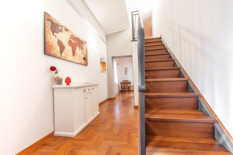 Piombino Apartments - Casa Garibaldi Apartment in Piombino