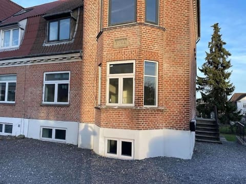 H2 Free Parking, budget friendly Apartment in Aalborg