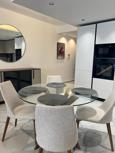 Skylark 2 Apartment with Terrace Apartment in Saint Julians