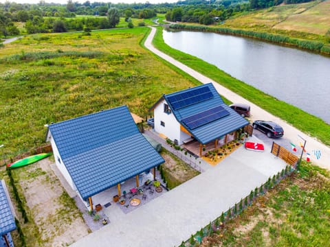 Day, Neighbourhood, Natural landscape, Lake view