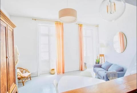 Vue imprenable sur le port, charmant et clair! Apartment in Séné