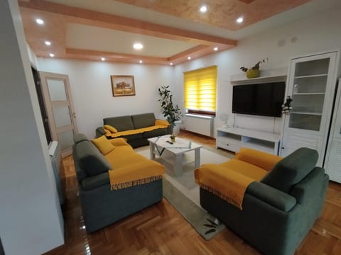 Stan Ledine Apartment in Belgrade