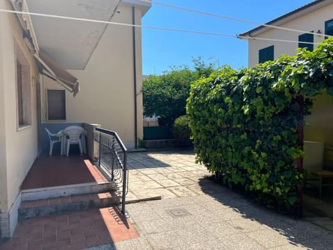 Appartamenti NA Villa in Follonica