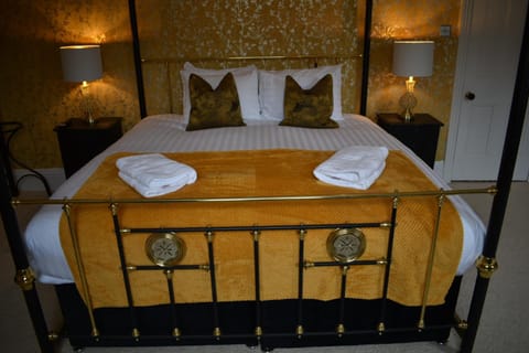 Carlton House - Spacious 4 Bed Victorian townhouse House in Harrogate