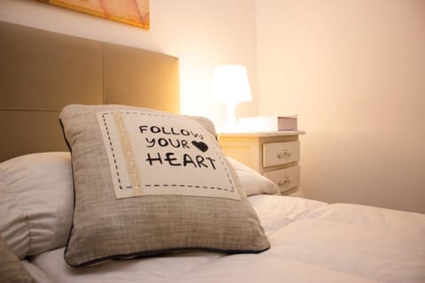 [1km dalla Torre] Appart. con balcone e posto auto Apartment in Pisa