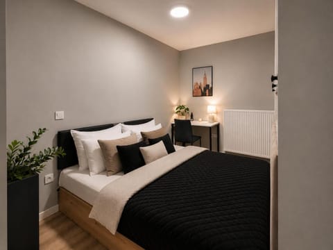 Bed, Bedroom