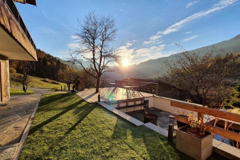 Patio, Garden view, Sunset