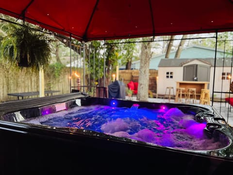 Patio, Natural landscape, BBQ facilities, Hot Tub