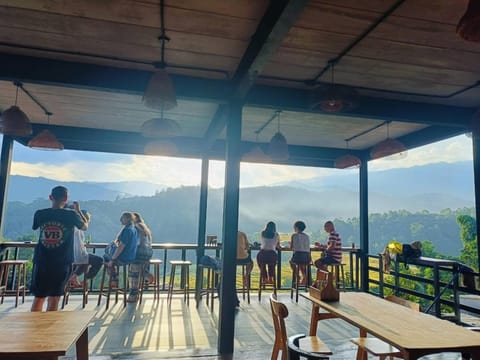 People, Natural landscape, View (from property/room), Balcony/Terrace, Mountain view, group of guests