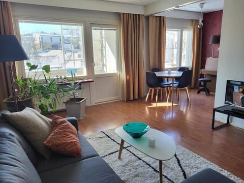 Cosy two rooms apartment in Helsinki with free parking Apartment in Helsinki