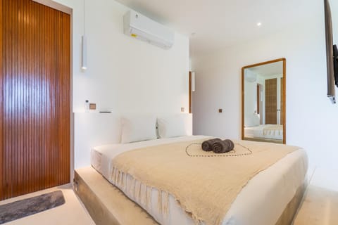 Bed, TV and multimedia, Bedroom, towels, wardrobe, air conditioner