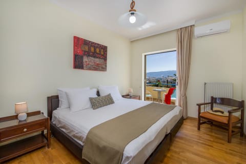 Bed, Photo of the whole room, Bedroom, Mountain view, air conditioner
