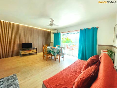 Communal lounge/ TV room, TV and multimedia, Living room, Photo of the whole room, air conditioner
