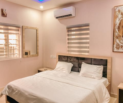 Bed, Bedroom, air conditioner