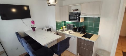 Appartement face à la Gare Apartment in Annemasse