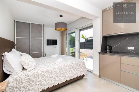 VILLA LJUBAS Apartment in Šibenik-Knin County, Croatia