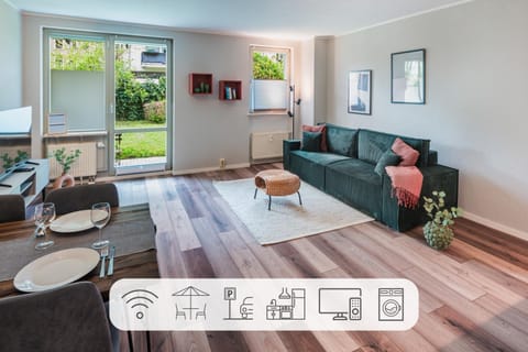 TV and multimedia, Balcony/Terrace, Living room, Seating area, Dining area