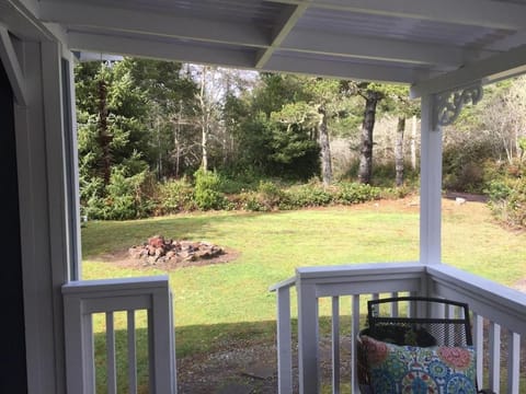 Our Cozy Getaway House in Ocean Park