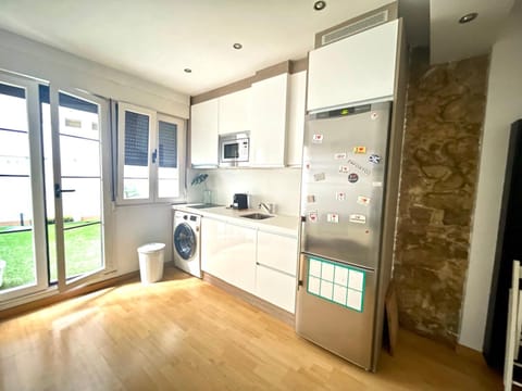 Kitchen or kitchenette, dishwasher, minibar, oven, washing machine