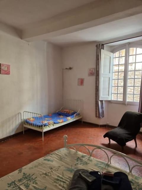 Appartement face au lac Apartment in Bauduen