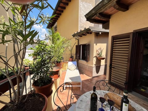 Balcony/Terrace, Dining area, sunbed