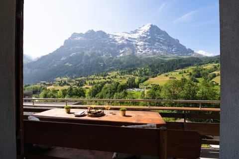 Natural landscape, Balcony/Terrace, Dining area, Mountain view