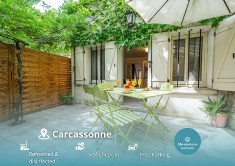 Patio, Day, Garden, Dining area, Garden view