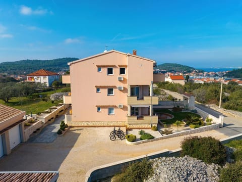 Apartman Sipina 1 Apartment in Šibenik-Knin County, Croatia