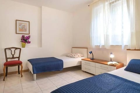 Nora, a big terrace by the sea Apartment in Banjole