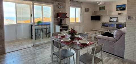 TV and multimedia, Living room, Dining area