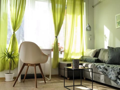 Zara Green Apartment 4 Guests Pet Friendly Apartment in Stara Zagora