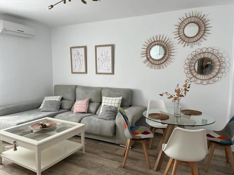 Living room, Seating area, Dining area, air conditioner