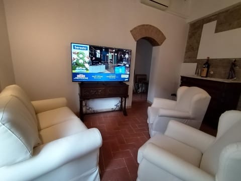 TV and multimedia, Seating area