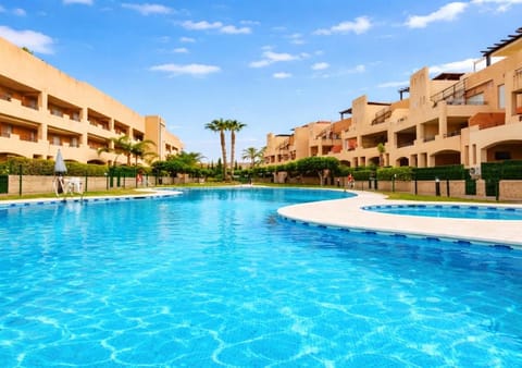 Property building, Day, Pool view, Swimming pool