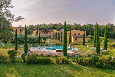 Garden, Swimming pool