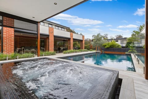 Hot Tub, Pool view, Swimming pool