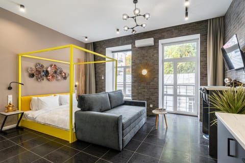 Bed, Living room, Photo of the whole room, Seating area