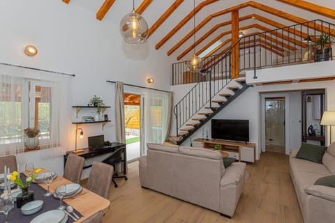 Living room, Dining area
