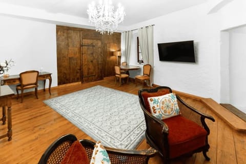 Medieval apartment Juliette Apartment in Montreux