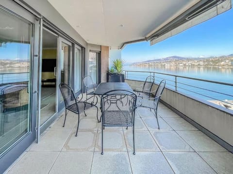 Forum Luxury Apartment Lake View Apartment in Montreux