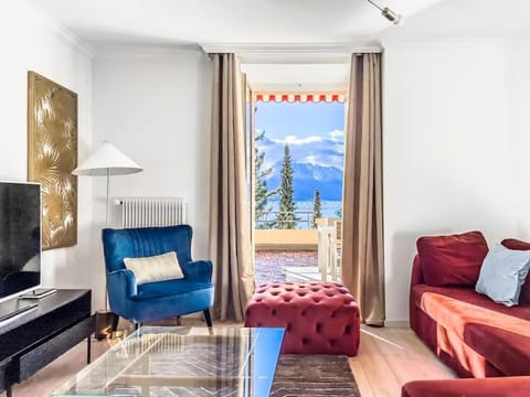 Chic 2 bedroom apartment near Chillion castle Apartment in Montreux
