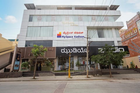 Property building, Property logo or sign, Logo/Certificate/Sign, Street view