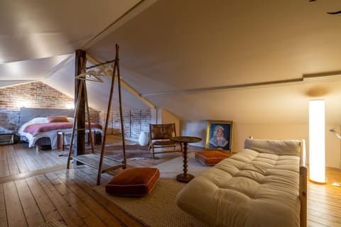 Photo of the whole room